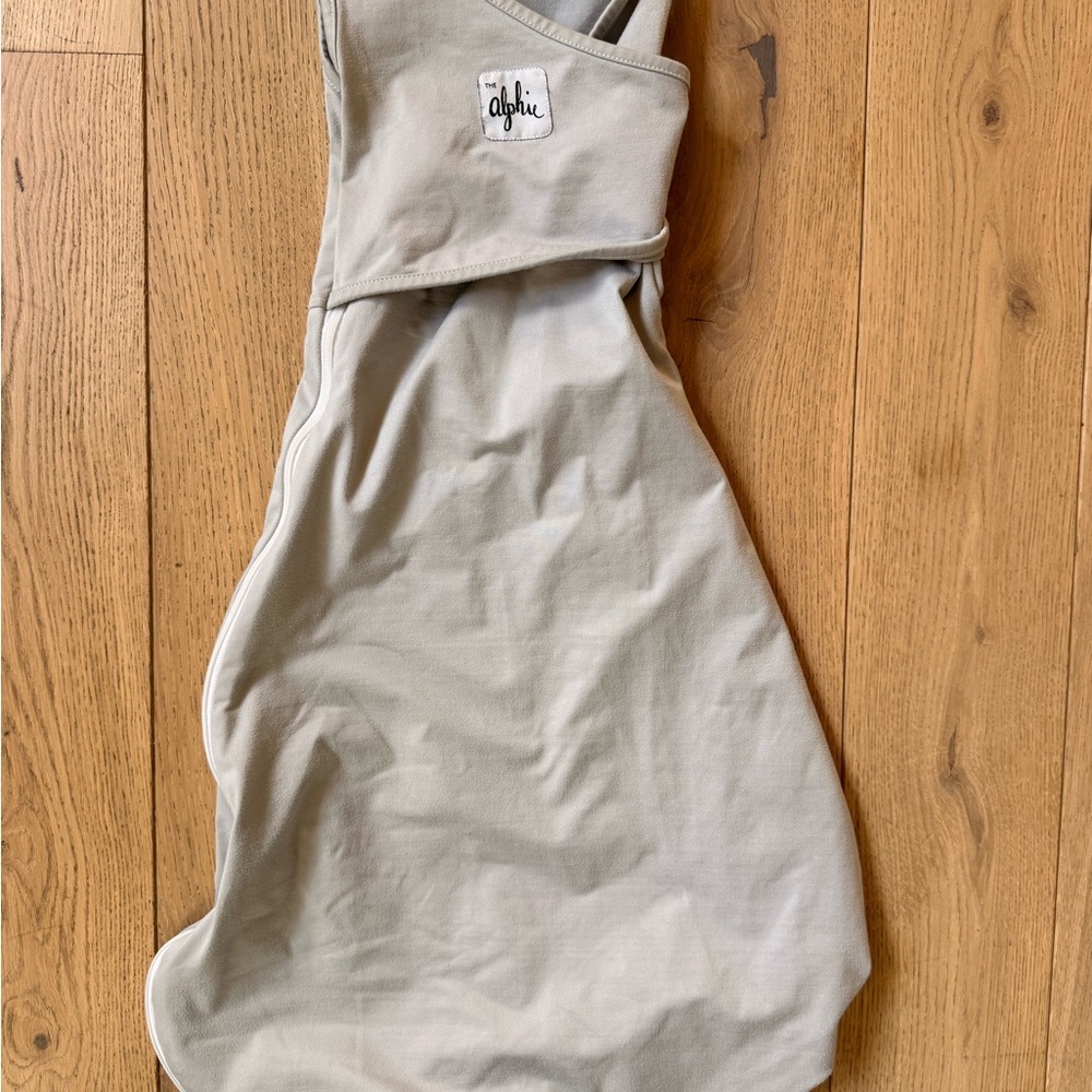 Alphie ollie Baby sleep sack Swaddle Blanket in Gray